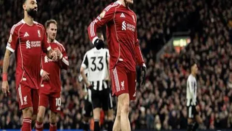 马竞官方：格列兹曼留队迹象凸显，全队球员心向一处