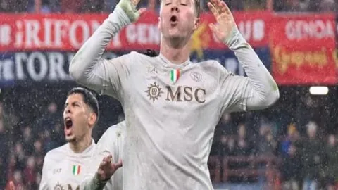 武汉女足创新战术击败浦和红钻，亚冠赛场荣获30万美元奖金